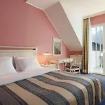 Ramada Hotell