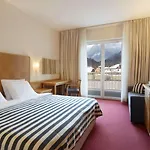 Hotell Ramada 4*
