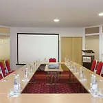 Ramada 4*