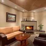 Ramada 4*