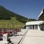 Ramada Hotell 4*