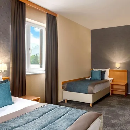 Otel Ramada 4*