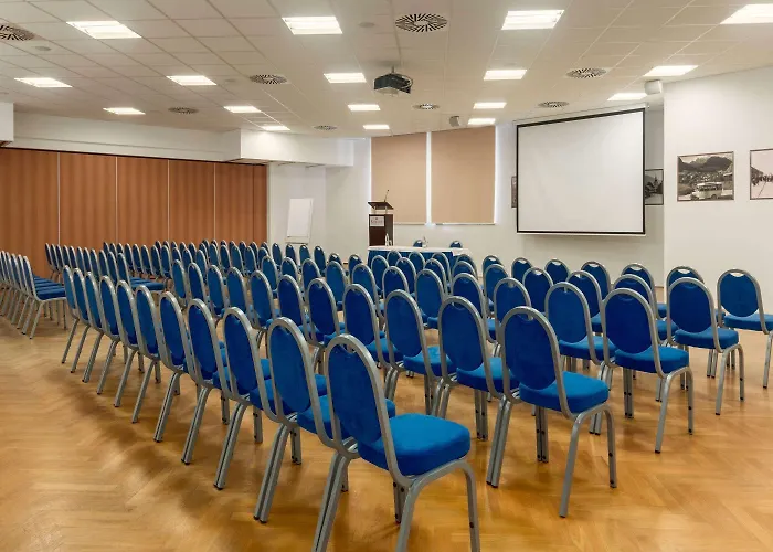 Ramada Краньска Гора